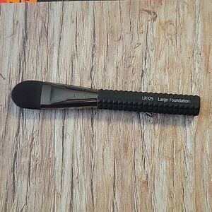 Laruce LR325 Large Foundation Brush
